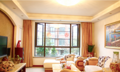 巧用窗飾物協(xié)調(diào)室內(nèi)外的關(guān)系！