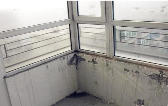 雨天陽臺滲水，裝修師傅全用這招